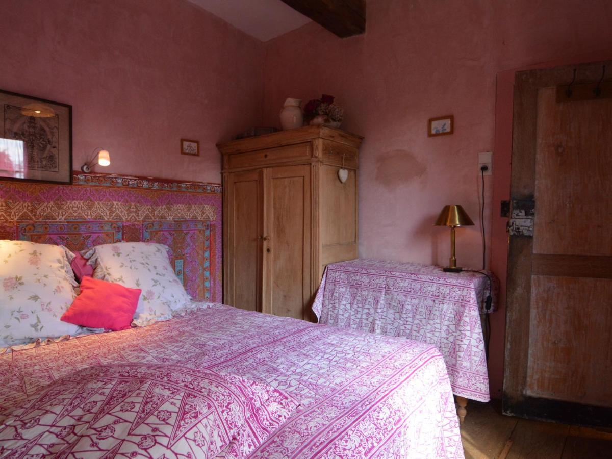 Enchanting Cottage With Terrace Garden Hamoir Екстериор снимка